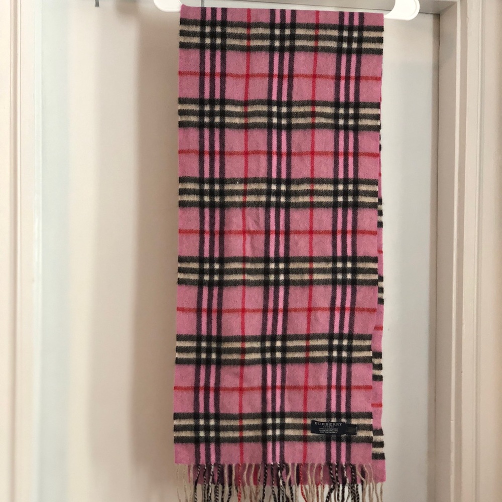 Burberry Pink cashmere scarf